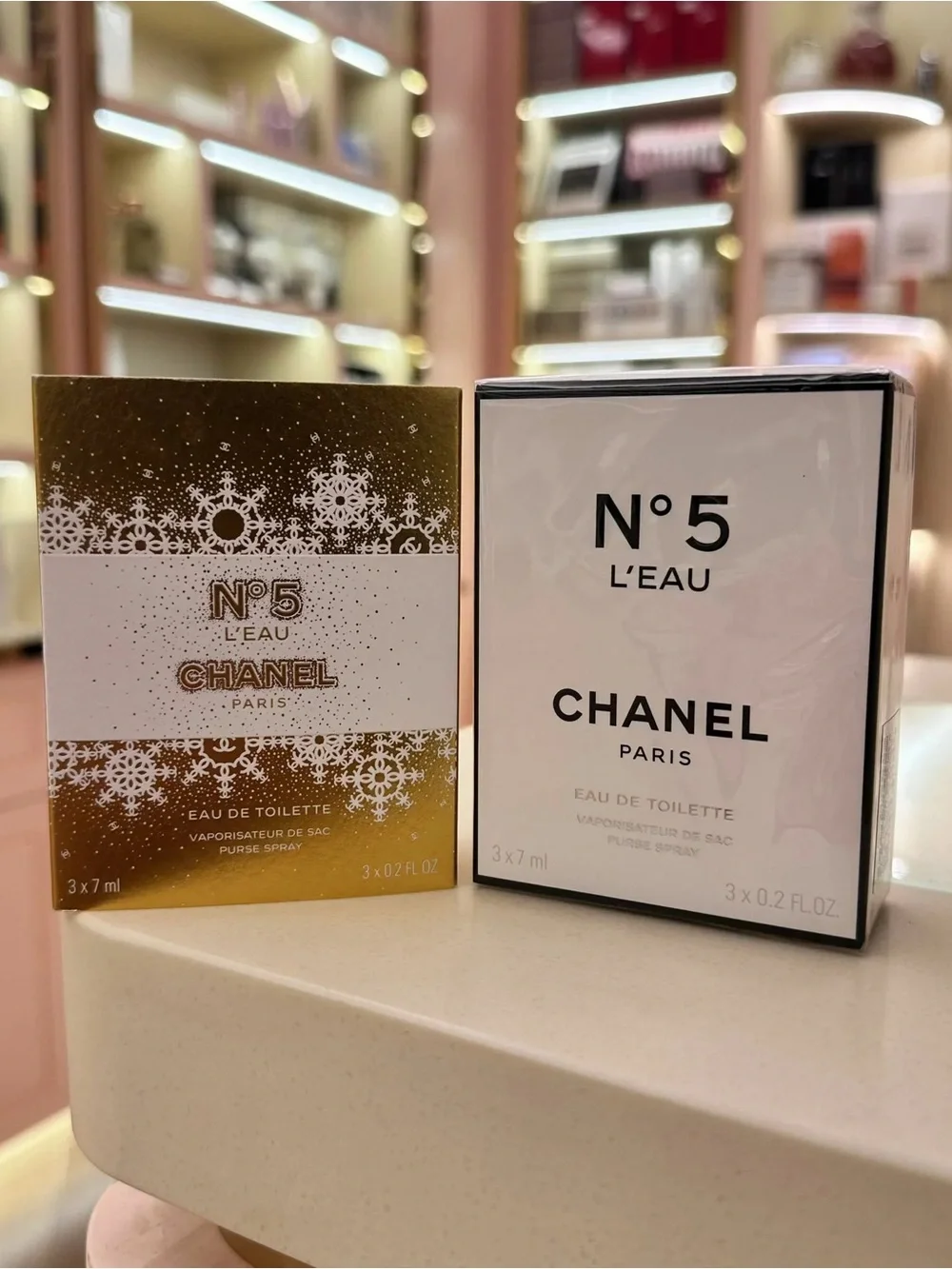 CHANEL N°5 L'EAU & N°5 Eau de Toilette on Chain 3x7